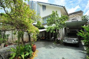 biệt thự sân vườn 2 tầng -265m2-huỳnh tấn phát, quận 7-chỉ 30 tỷ