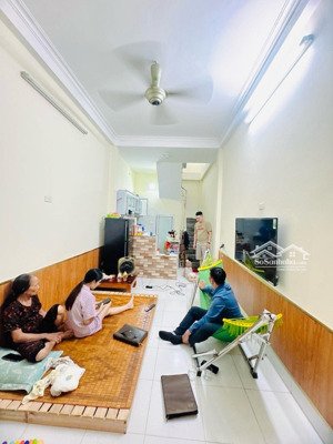 trung tâm mỹ đình, ô tô đỗ gần, giao thông thuận tiện, dt 31m2 x 3 tầng, giá 6 tỷ