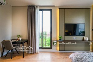 cho thuê căn hộ cao cấp cạnh cầu sài gòn, lầu cao thoáng mát, ban công to