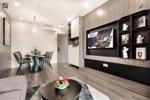cần bán nhanh căn 2pn plaza3 view thành phố tầng cao