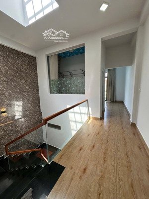 bán nhà 3 tầng đường 7.5m huỳnh ngọc đủ - hoà xuân