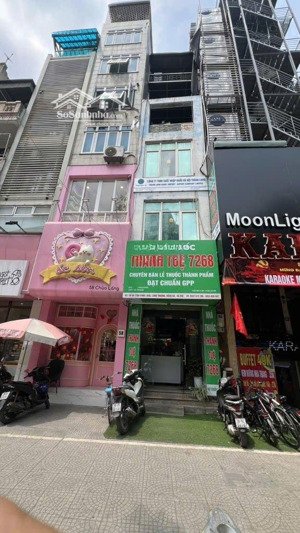 cần bán gấp nhà 5 tầng mặt phố chùa láng. giá 42,8 tỷ. dt 56,3m2. vị trí đẹp nhất phố.