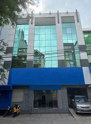 cho thuê nguyên căn mặt tiền đường ngô quyền 12m x 20m trệt 2 lầu trống suốt