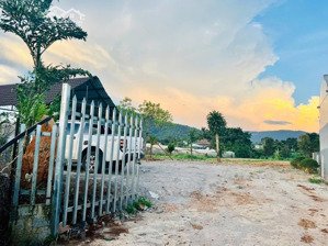 bán 3600m2 giáp suối gần sân bay liên khương - đà lạt