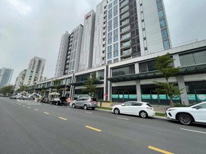 cho thuê shop góc cardinal court 267m2 đối diện larcade