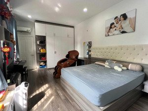 nhà mới đẹp 5m mặt tiền đường số lâm văn bền p.tân quy.