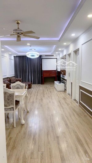 duy nhất trong 2 năm qua bán căn có sổ đỏ dự án ch imperial plaza 360 giải phóng 112m2