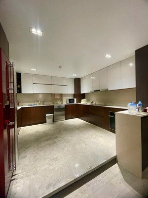 bán đúng giá căn hộ 102m2 vinhomes gardenia hàm nghi giá 8.9 tỷ lh: 