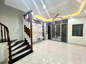 bán nhà 5 tầng mới đẹp tại hà trì, hà đông gần cấp 3 lê lợi về ở luôn, giá 6,8 tỷ