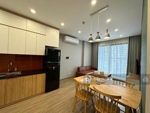 mình cần cho thuê chung cư vinhomes smart city căn 2n2vs đầy đủ nội thất nhà mới 98%