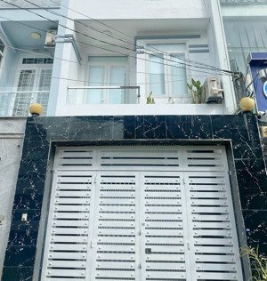 nhà đẹp! hẻm 6m tân hương (4 x 14m) 2,5 tấm, 2 phòng ngủ, 2 wc, 1 sân thượng