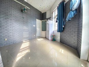 cho thuê phòng trọ tại trần xuân soạn, 4,2 triệu, 15m2, hàng hot