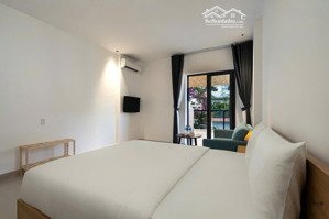 thuê ngay phòng 45m2 ban công đón nắng full nội thất ngay vạn kiếp, gần khu ẩm thực phan xích long