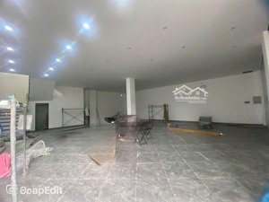 cho thuê cửa hàng, văn phòng mặt đường bát khối, dt 110m2, mt 9m, rb, gía 16tr/th