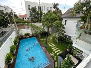 bán biệt thự tốt nhất, đẹp nhất khu thảo điền thủ đức 18x25m trệt 2 lầu 500m2 hồ bơi sân vườn