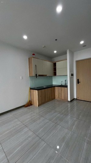 cho thuê căn hộ 3pn 2wc bcons polygon, chỉ 8 triệu/tháng, dọn vào ở ngay. nội thất cơ bản
