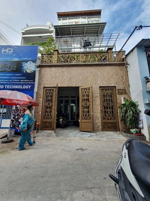 bán nhà: hẻm ô tô đường 3/2, p11, q10. diện tích: 77 m2, nhà 4 tầng có sân giá bán 21,5 tỷ