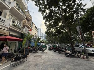 bán nhà văn cao, hoàng hoa thám mặt đường 3 ô tô tránh, vỉa hè kinh doanh, dt 100m2, mt 8m