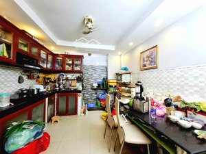 hậu giang quận 6 nhà 4tầng btct dt 3,6x15m giá 6,5 tỷ .nhà chính chủ chưa qua đầu tư,hxh.