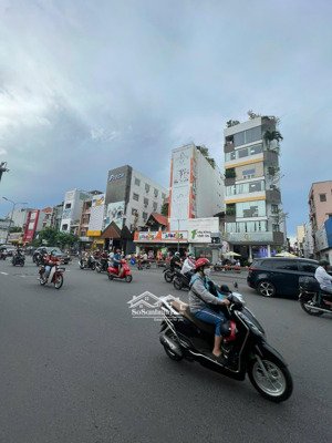 quá rẻ! bán nhà mặt tiền cộng hòa dt: 13x34m - ctxd: hầm 9 tầng - hđt: 200tr/th - giá bán 67 tỷ tl