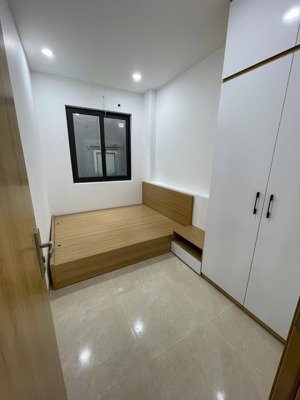 cho thuê căn studio hào nam 30 m2 full đồ điện nước giá dân 4,2 tr/tháng