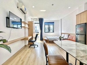 căn hộ ban công | hầm xe, thang máy, lầu cao, view thoáng, ô tô tận cửa tại quận 3