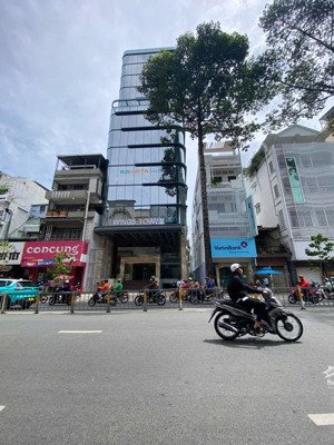 chuyển nhượng tòa nhà hầm 10 tầng mt lê văn sỹ, tân bình. dt 16.5*22m, sàn 2.036m2. hđt 500triệu/th