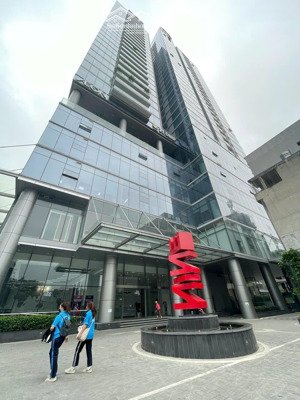 cho thuê căn 2 ngủ cơ bản 77m2 tại the nine số 9 phạm văn đồng giá 18 triệu. l/h: 0917,;748.:822