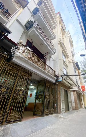 tòa căn hộ thang máy chùa láng: 102m², 8 tầng, dòng tiền 2.76 tỷ/năm giá 39.5 tỷ