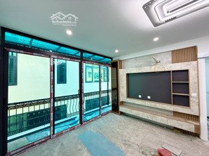 tòa căn hộ có thang máy - ngõ nguyễn ngọc nại: 35m², 7 tầng, giá 17.3 tỷ còn tl