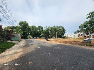 đất đẹp (định hòa cũ) phường chánh hiệp - đất mặt tiền nhựa 8m dx 071 nhựa 8m vị trí đẹp kd được