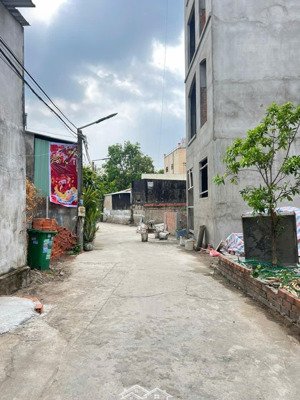 hàng ngộp. siêu rẻ. hxh đường võ văn hát. long trường. quận 9.