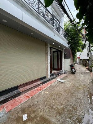 nhà 5 tầng cổ linh - sát aeon- 36m2 - chỉ hơn 6 tỷ, ngõ riêng, ô tô đỗ cửa