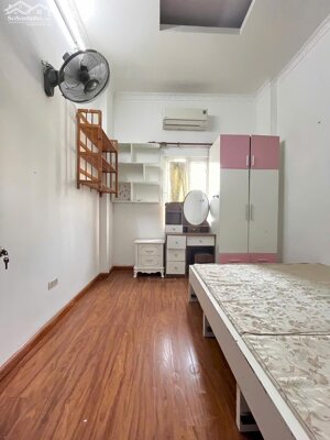 Cho thuê nhà nguyên căn ngõ 141 Giáp Nhị, 40m2 x 4 Tầng, 5 ngủ, 11 triệu/tháng