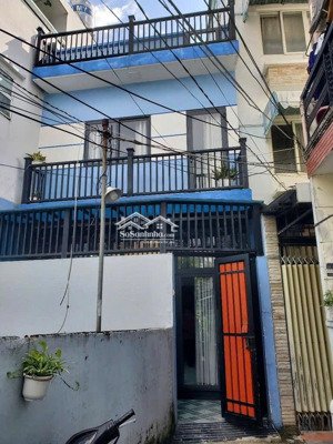 nhà cho thuê lê quang định, p.1, q.gò vấp trệt + lầu + sân thượng lh 