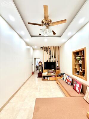 Bán nhà Vũ Tông Phan 71m2 oto đỗ cửa cách phố vài bước chân 13.3 tỷ