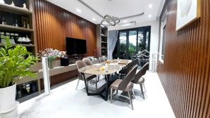 mặt phố thái thịnh, đống đa, lô góc, thang máy, kinh doanh 91m, 6 tầng 39 tỷ