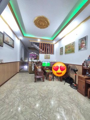 bán nhà trệt lầu giá rẻ gần ngã tư chiêu liêu, dĩ an