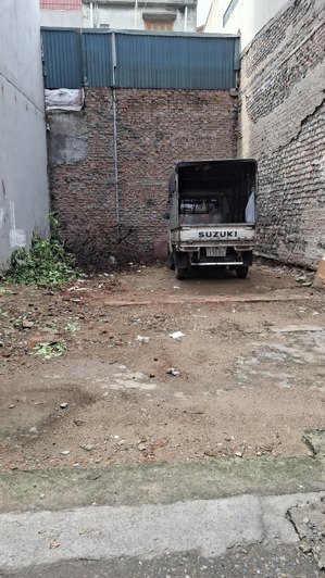 bán đất phố lý sơn ôtô vào đất vòng quanh 1 nhà ra phố 56m2 chỉ 9 tỷ năm trăm, sang phố 7 phút.