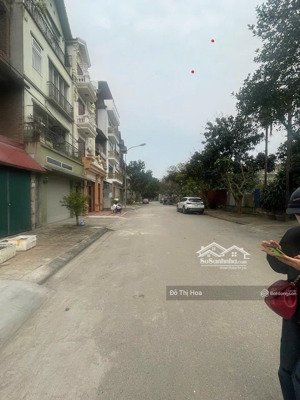 bán nhà giang biên long biên dt 45m*5t lô góc ô tô nhà đẹp thoáng sáng ở sướng