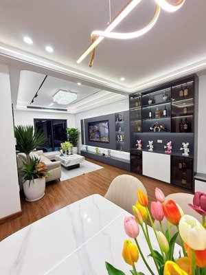 cho thuê căn hộ 2 ngủ 73m2 tại vinhomes gardenia giá chỉ tù 16 triệu/ tháng. lh 