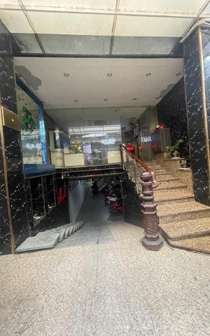 bán khách sạn đường nguyễn thị thập- ngang 5 có hầm để xe giá 24 tỷ