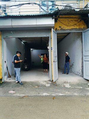 ct kho mặt đường nguyễn văn giáp, dt 100m2, 2t, thông sàn, xe 10 tấn đỗ cửa: kho, văn phòng 16tr