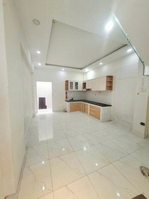 4x16m - sân để xe - nhà thuê hẻm xe hơi thông dương đức hiền - tân phú giá 10 triệu
