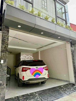 nguyễn lam 7 tầng -ô tô 7 chỗ- bán gấp 13 tỉ