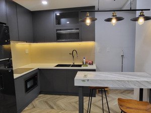 tìm 1 bạn sv nvvp ở 1pn 1wc trong chung cư 2pn 2wc
