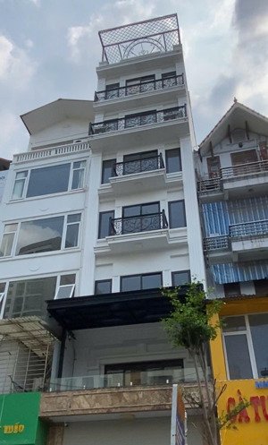 bán nhà mặt phố nguyễn hoàng 6 tầng thang máy thông sàn 65m² mặt tiền 4,7m