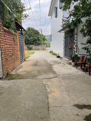 cần bán nhanh nhà cấp 4 hẻm hương điền , phước hải , nha trang giá 1 tỷ 600 triệu