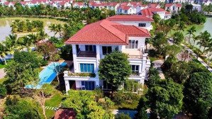 siêu biệt thự vinhomes riverside hoa sữa 640m2, vị trí đẹp nhất, lô góc, thang máy, giá 295tỷ