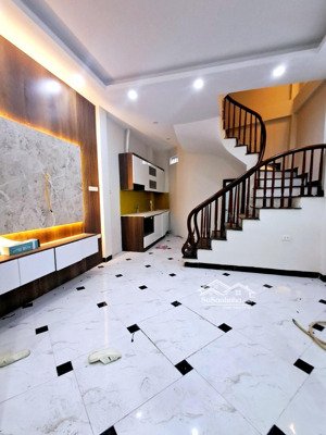 7,3 tỷ_thanh nhàn_31m2_5 tầng mới_full nội thất_hbt_hn